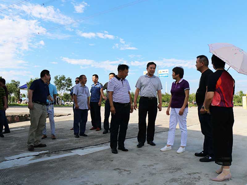 市領導來?？疾? title=